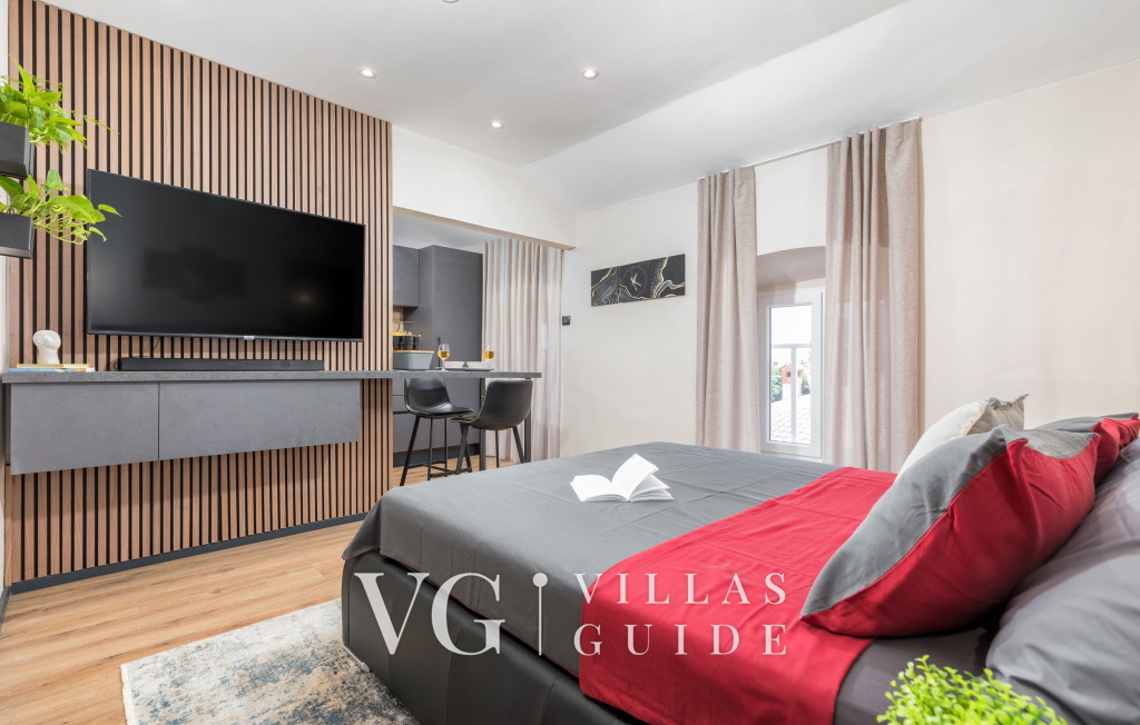 Modern & warm studio near Arena Dnevni boravak