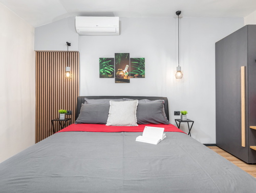 Modern & warm studio near Arena