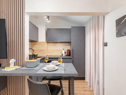 Modern & warm studio near Arena