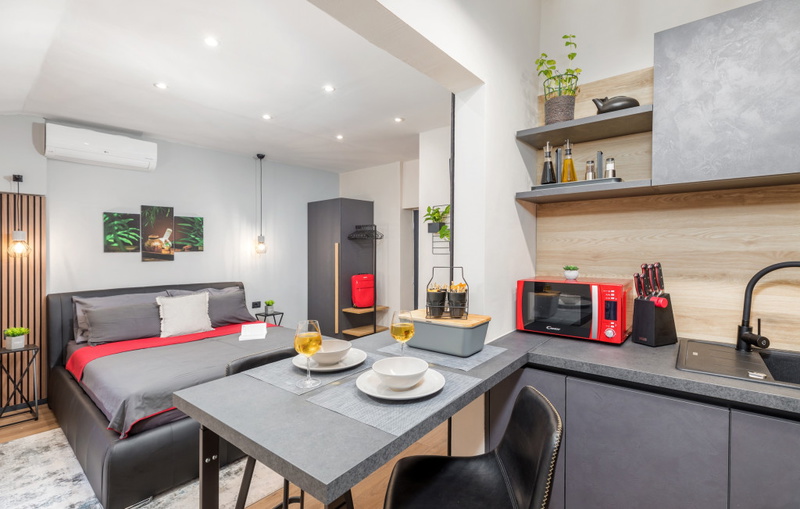 Modern & warm studio near Arena