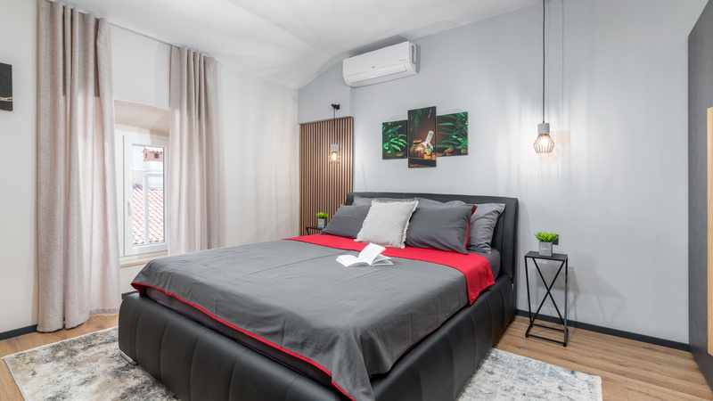 Modern & warm studio near Arena