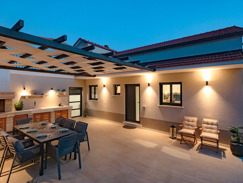 Waterfront villa Marija