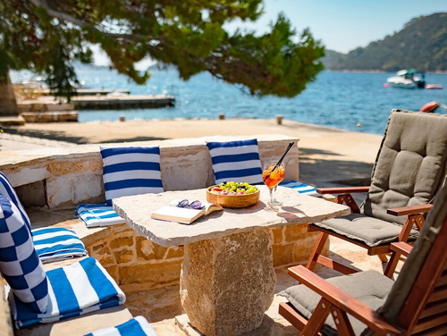 Waterfront villa Marija