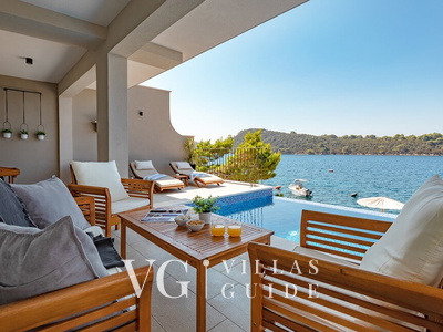 Waterfront villa Marija Bazen