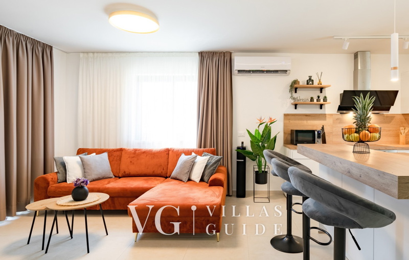 Waterfront villa Marija