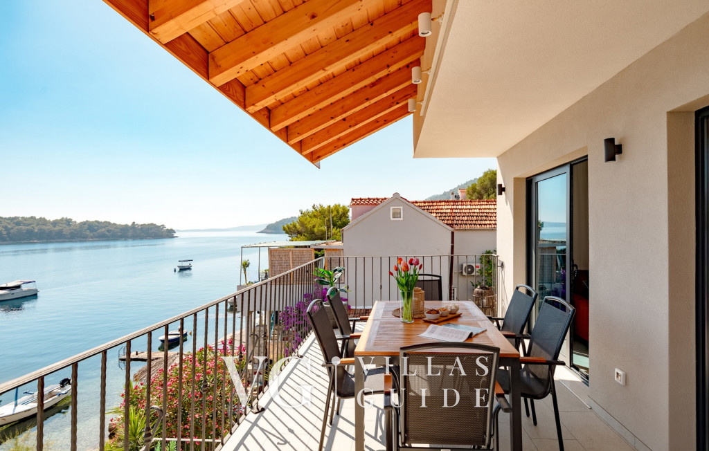 Waterfront villa Marija Giardino e esterni della proprietà