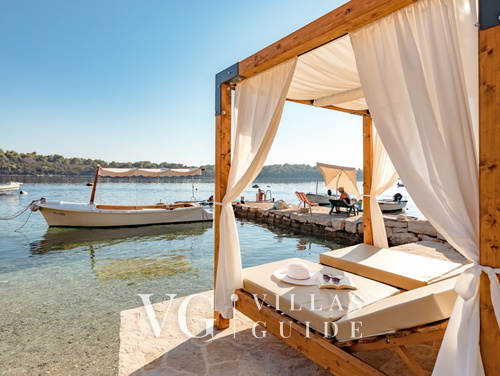 Waterfront villa Marija