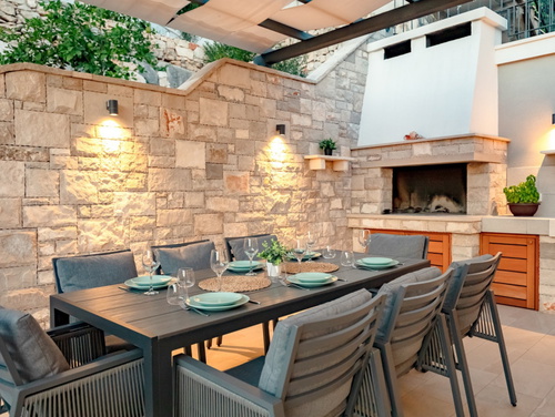 Waterfront villa Marija