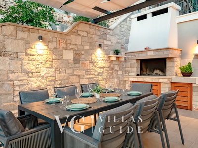 Waterfront villa Marija