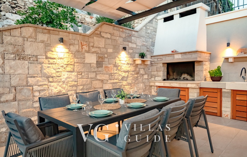 Waterfront villa Marija