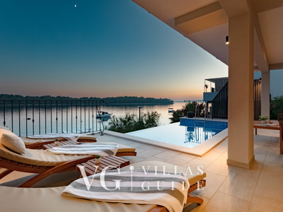 Waterfront villa Marija