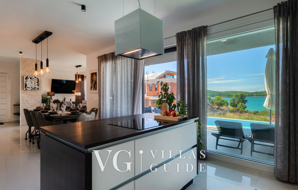 Sea View villa Medulin Kuhinja