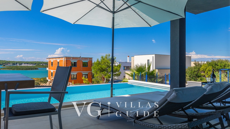 Sea View villa Medulin Pool