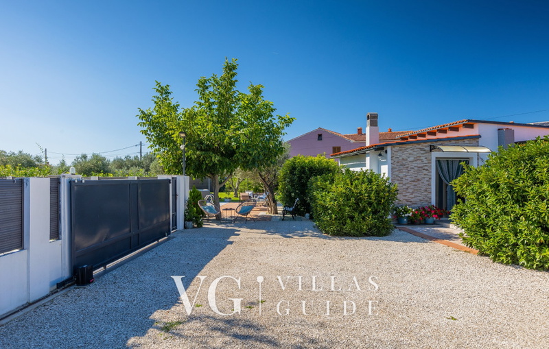 House Silvano Garden and property exterior