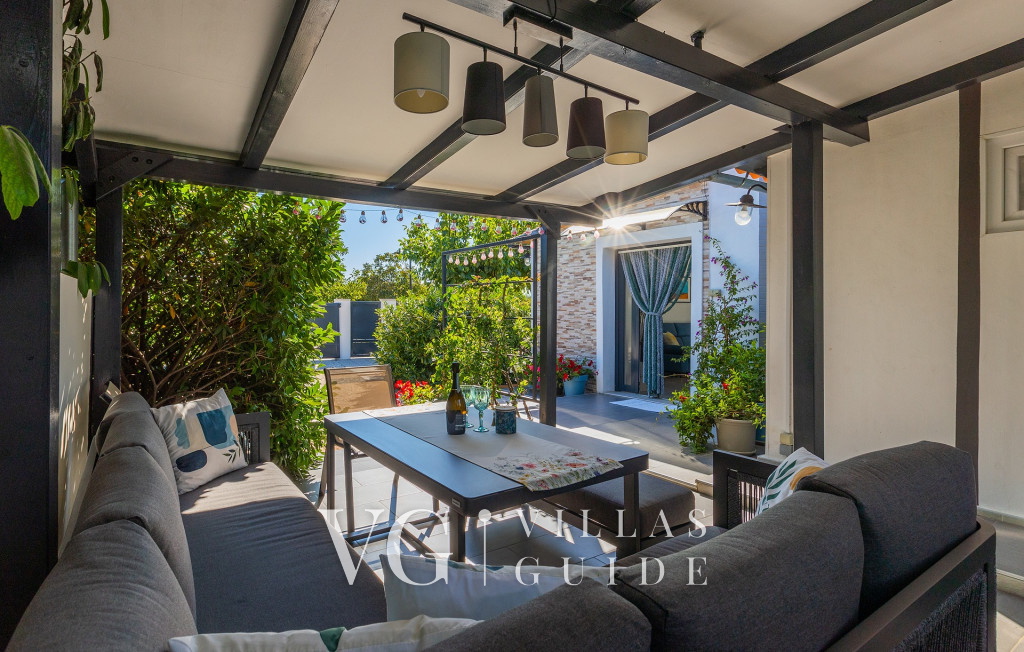 House Silvano Garden and property exterior