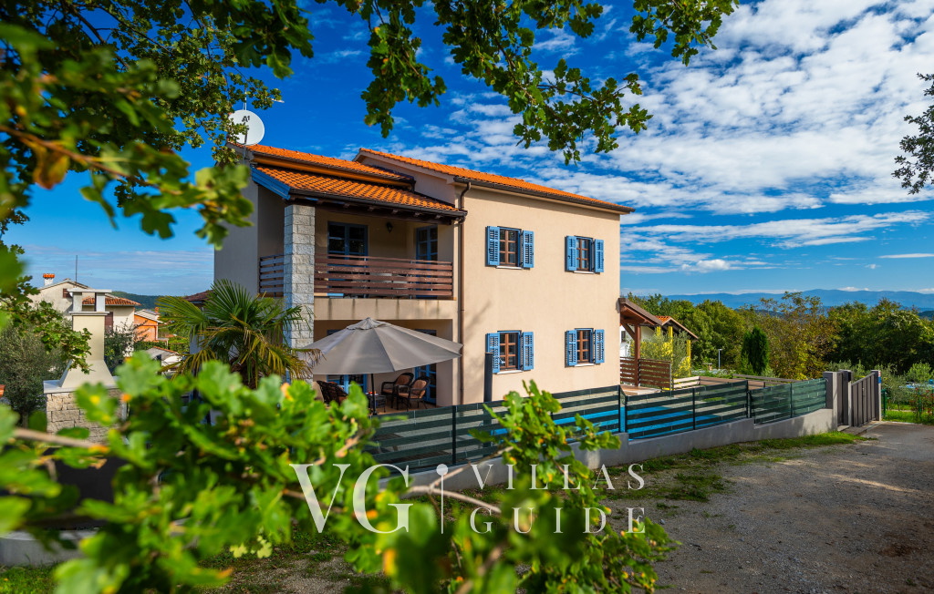 Villa Kate - Pazin Garden and property exterior
