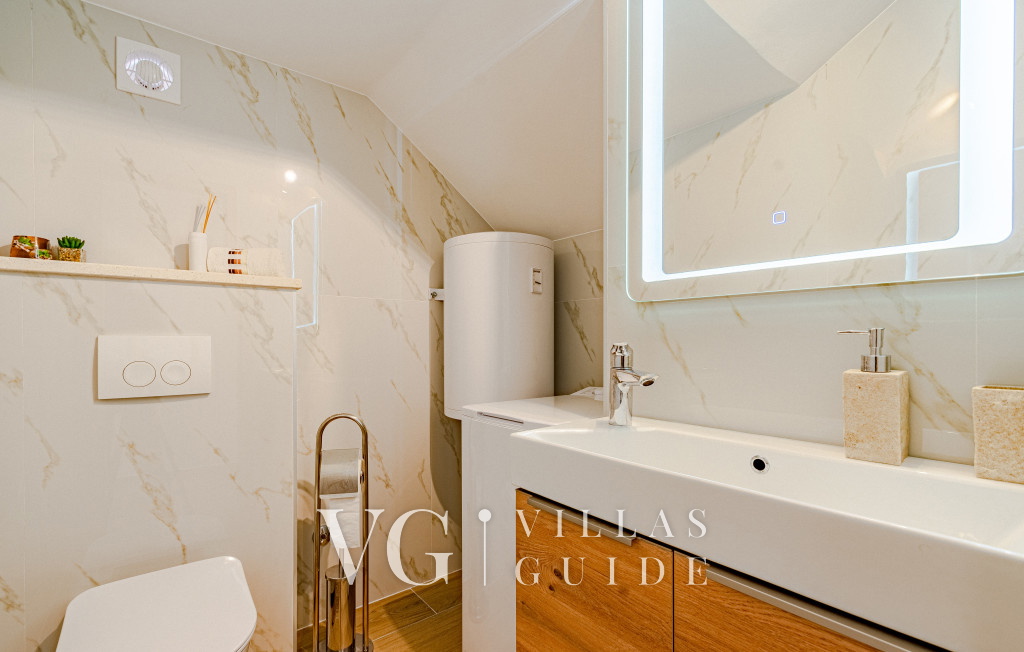 Apartman President Guest toilet