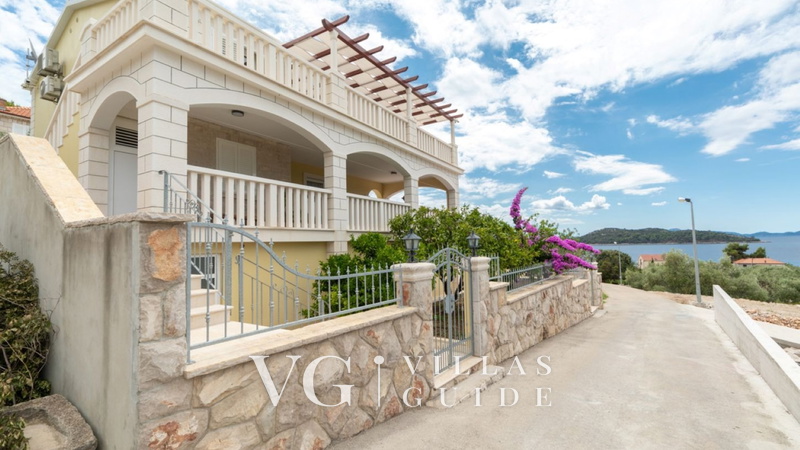 Apartman President Garden and property exterior