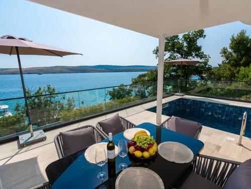 Villa Palazzo Emanuel with pool&whirpool&sauna