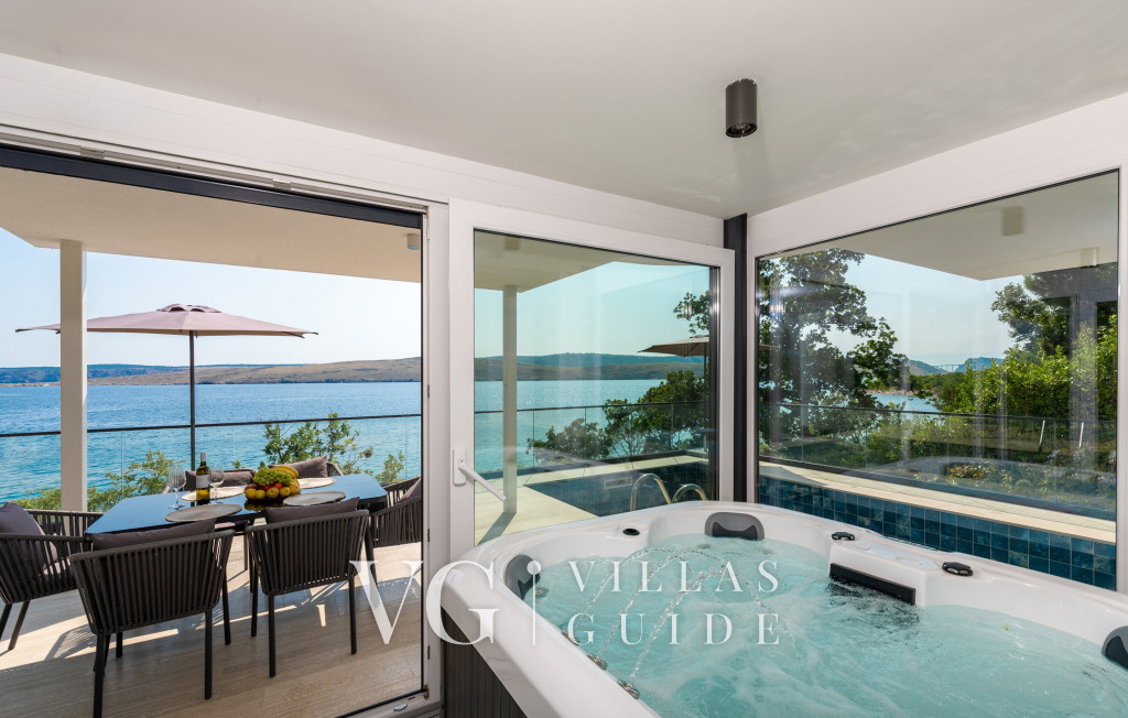 Villa Palazzo Emanuel with pool&whirpool&sauna wellness