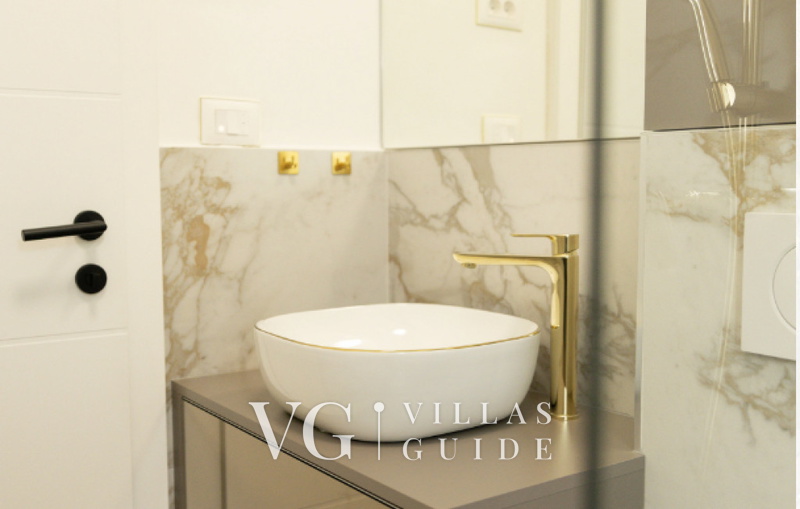 Villa Palazzo Emanuel with pool&whirpool&sauna Gästetoilette