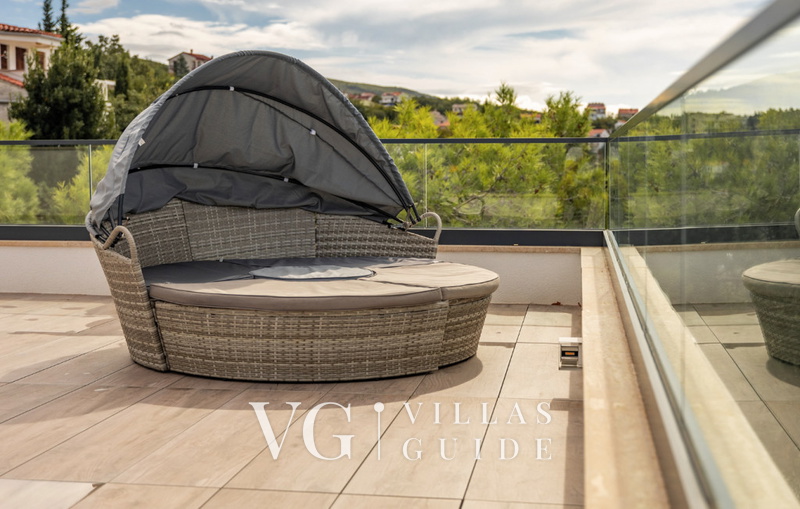 Villa Palazzo Emanuel with pool&whirpool&sauna Garten und Außenbereich