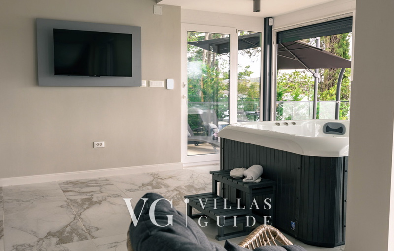 Villa Palazzo Emanuel with pool&whirpool&sauna wellness