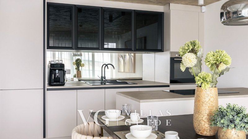 Villa Palazzo Emanuel with pool&whirpool&sauna Cucina