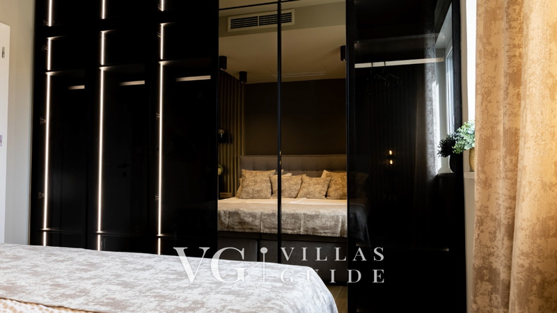 Villa Palazzo Emanuel with pool&whirpool&sauna Camera da letto