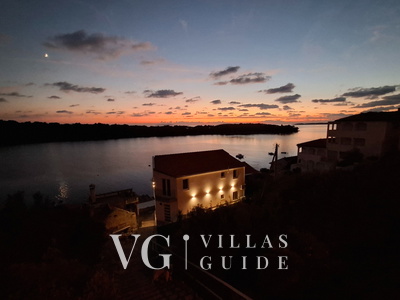 Karbuni Royal Garden and property exterior