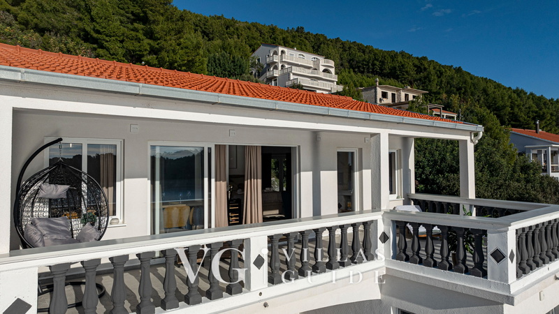 Karbuni Royal Garden and property exterior