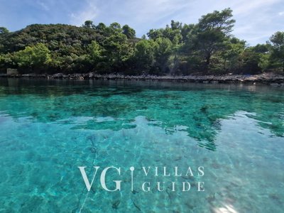 Karbuni Royal Garden and property exterior