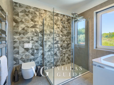 Villa Maruge Bathroom