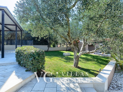 Villa Maruge Garden and property exterior