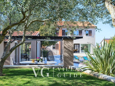 Villa Maruge Garden and property exterior