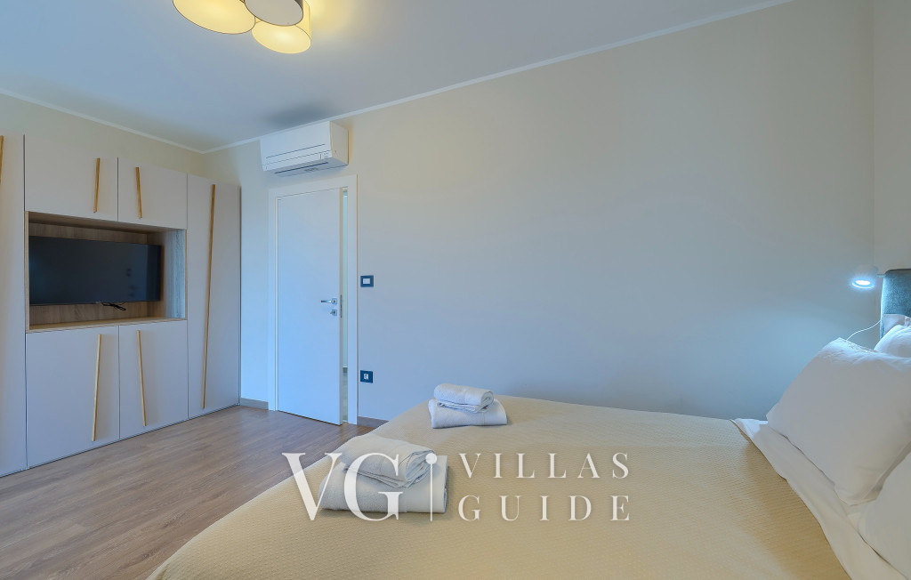 Villa Maruge Bedroom