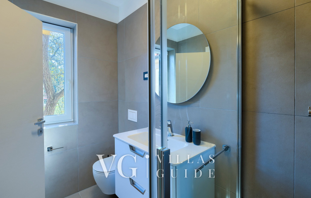 Villa Maruge Bathroom