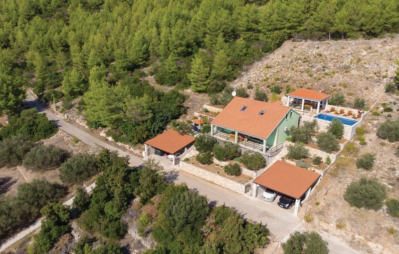 Apartman Mario with pool