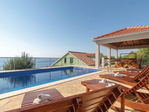 Apartman Mario with pool