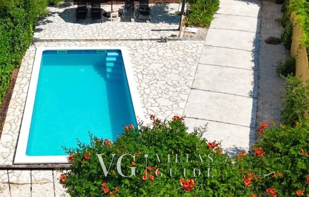 Holiday home Krnić Piscina