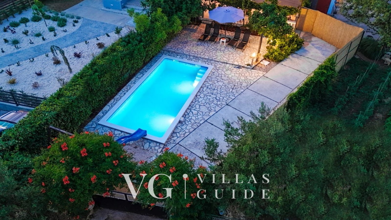 Holiday home Krnić Piscina