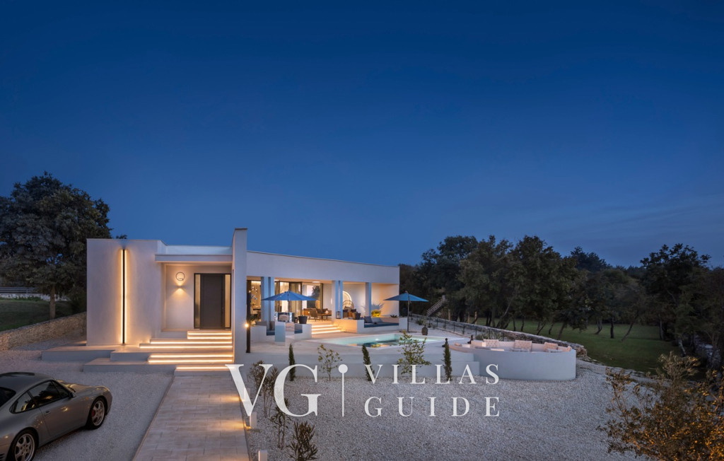 Casa Q Garden and property exterior