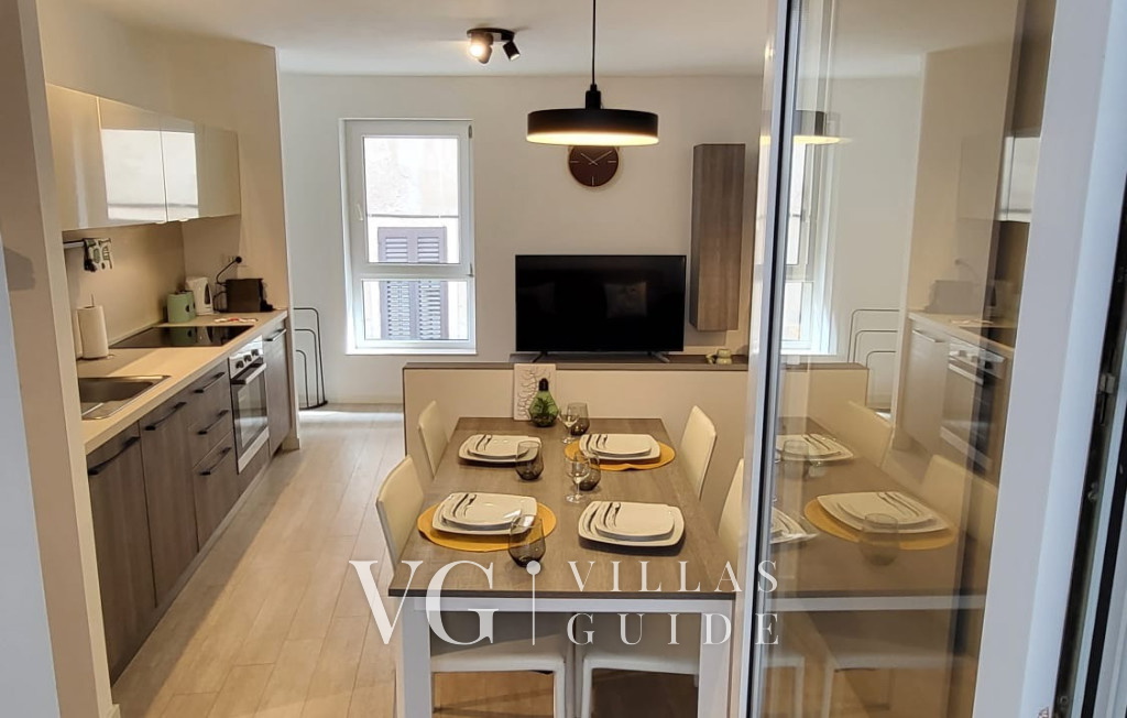 Slatki apartman u Puli - Arena (100m)