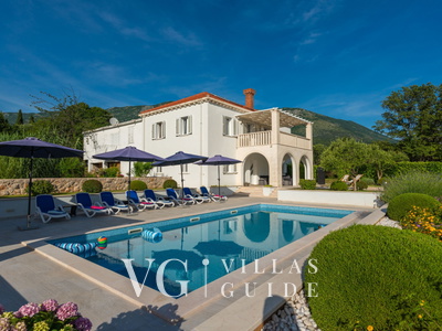 Cypress Paradise Bazen