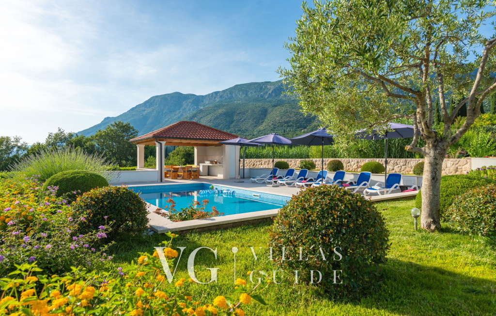 Cypress Paradise Bazen