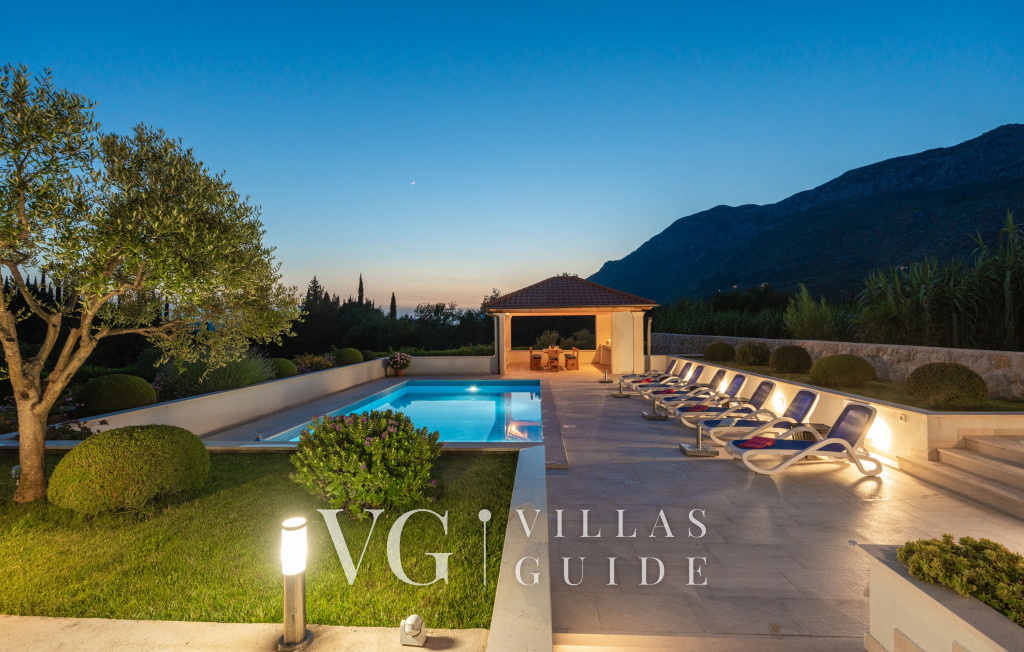 Cypress Paradise Bazen