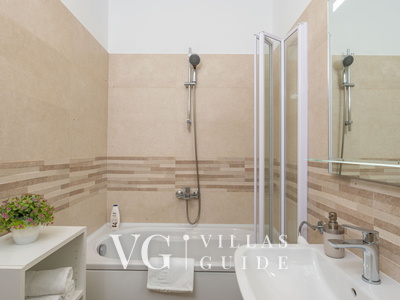 Cypress Paradise Bathroom