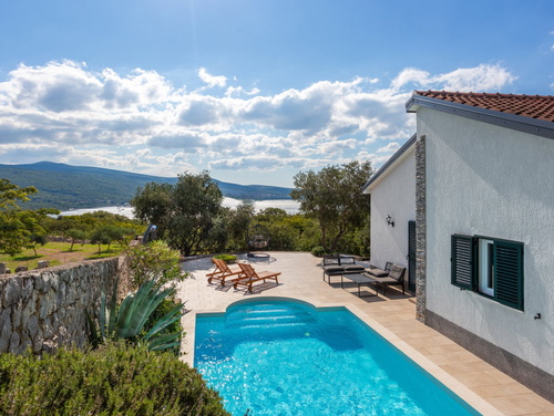 Villa Lucija with pool island Krk