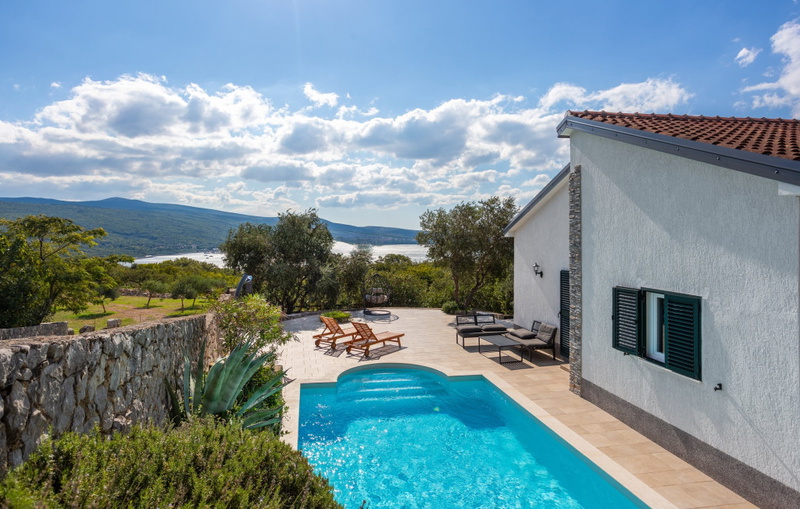 Villa Lucija with pool island Krk