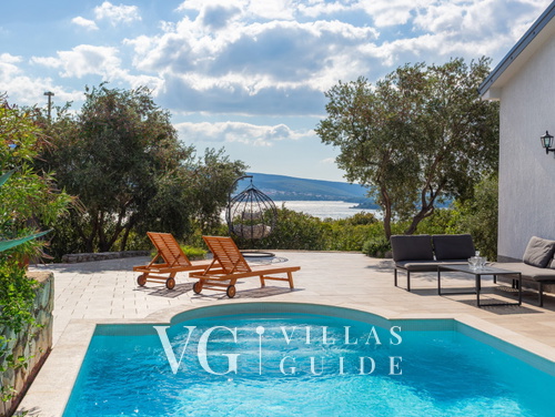 Villa Lucija with pool island Krk